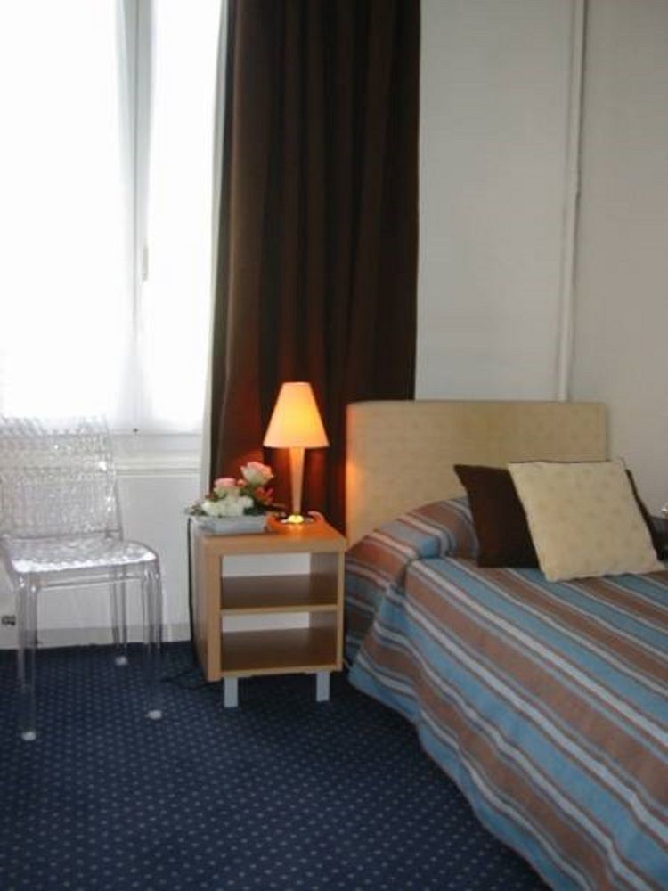 Hotel Val Flores Logis Біарріц Екстер'єр фото